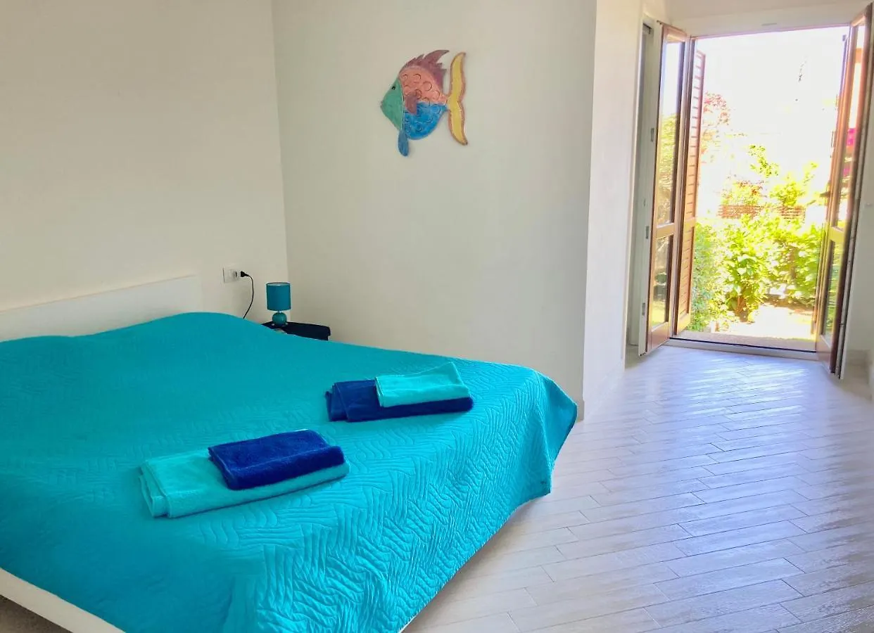 Iss Travel, Sea View Villa Ursula - 4 Bedrooms And 4 Bathrooms San Teodoro  0*, San Teodoro (Sardinia)