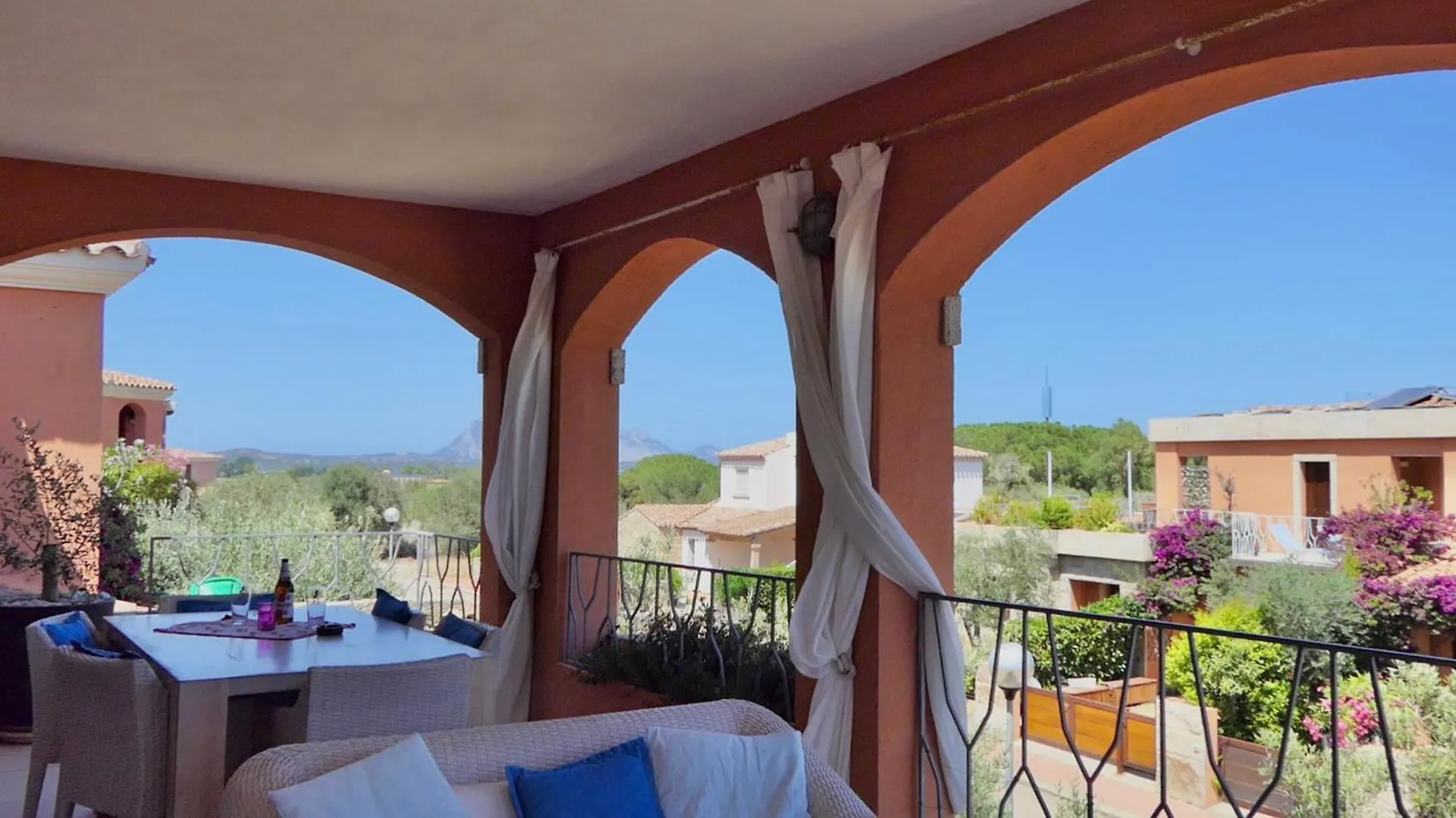 Iss Travel, Sea View Villa Ursula - 4 Bedrooms And 4 Bathrooms San Teodoro  0*, San Teodoro (Sardinia)