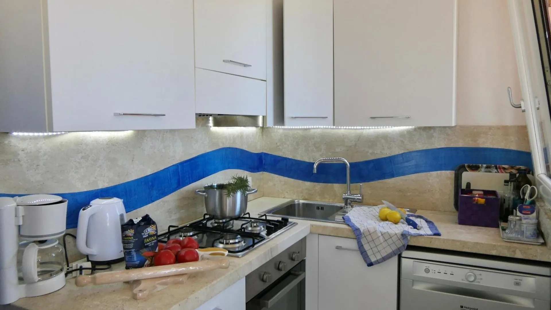 Iss Travel, Sea View Villa Ursula - 4 Bedrooms And 4 Bathrooms San Teodoro